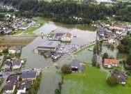 捷克共和国、波兰、奥地利和匈牙利暴雨后，欧洲洪水死亡人数上升