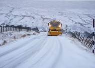 降雪地图显示，随着确切日期的公布，英国将遭受500英里长的暴风雪袭击