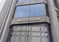 了解McKesson股票2025财年第二季度收益和美国肿瘤网络扩张