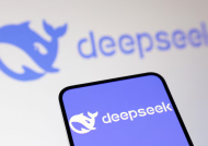 美国调查DeepSeek使用禁用芯片，因为聊天机器人的准确率只有17%